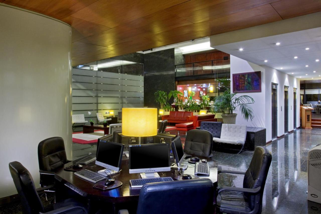 Four Points By Sheraton Montevideo Zewnętrze zdjęcie